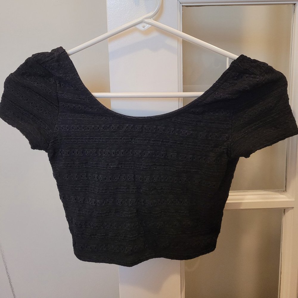 Aeropostale Black Lace Shortsleeve Crop Top